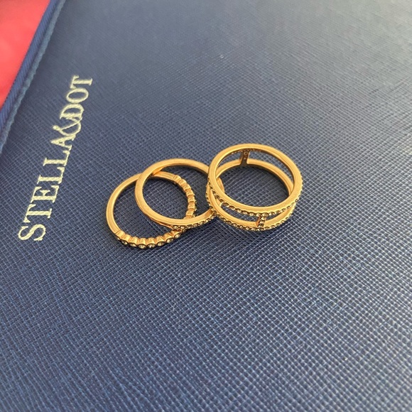 Imperial Stacking Ring - Picture 3 of 6